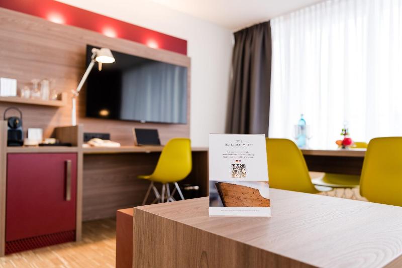 Номер Deluxe, Alte Werft