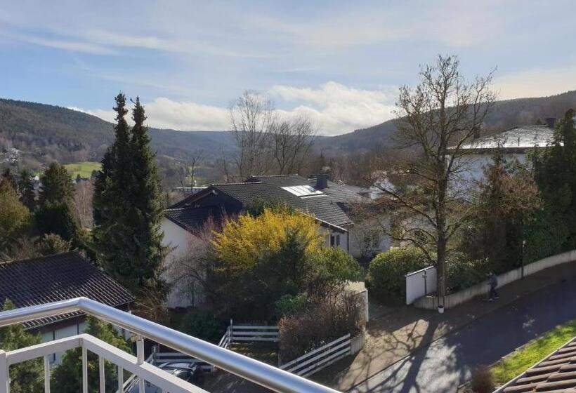 غرفة قياسية مزوَّدة بشُرفة, Gästehaus Am Sonnenhügel