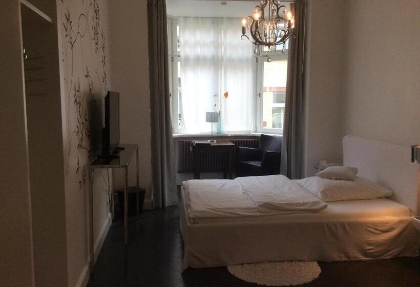 Номер Economy, Heidelberg Astoria
