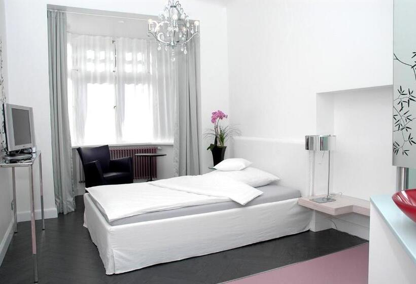 Номер Economy, Heidelberg Astoria