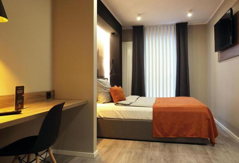Студио Базик, Juststay Mülheim Hotel & Apartments