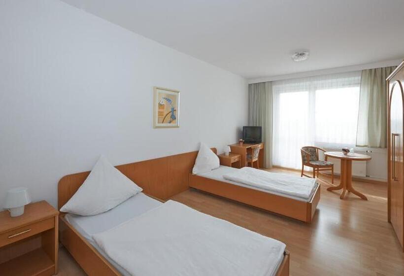 Апартаменты 2 Спальни, Alpha Apparthotel Leipzig Rötha