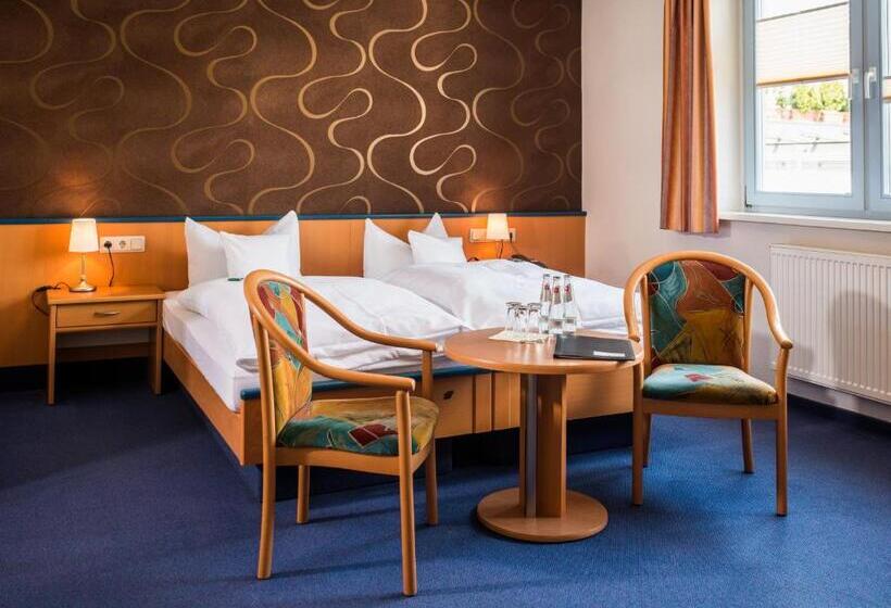 Номер Стандарт Трехместный, B&s Hotel Am Bachhaus