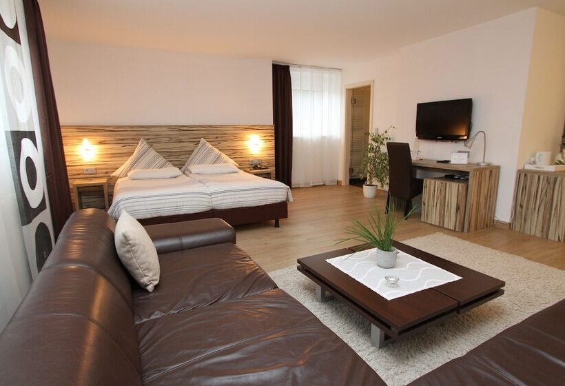 Полулюкс, Designhotel Im Südfeld