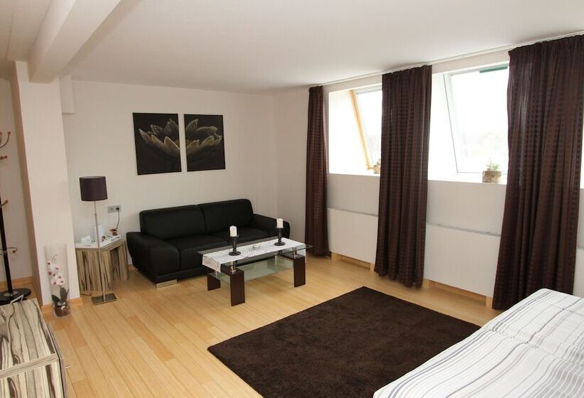 Полулюкс, Designhotel Im Südfeld