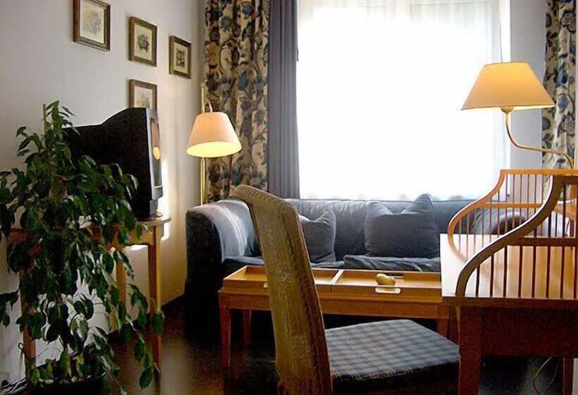 Номер бизнес-класса, Neustadt