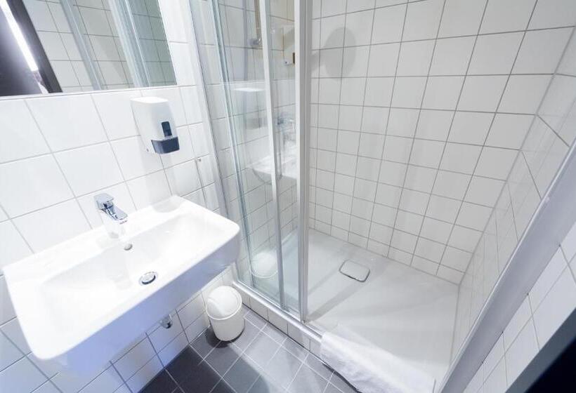Номер Basic, Mcdreams Hotel Leipzig