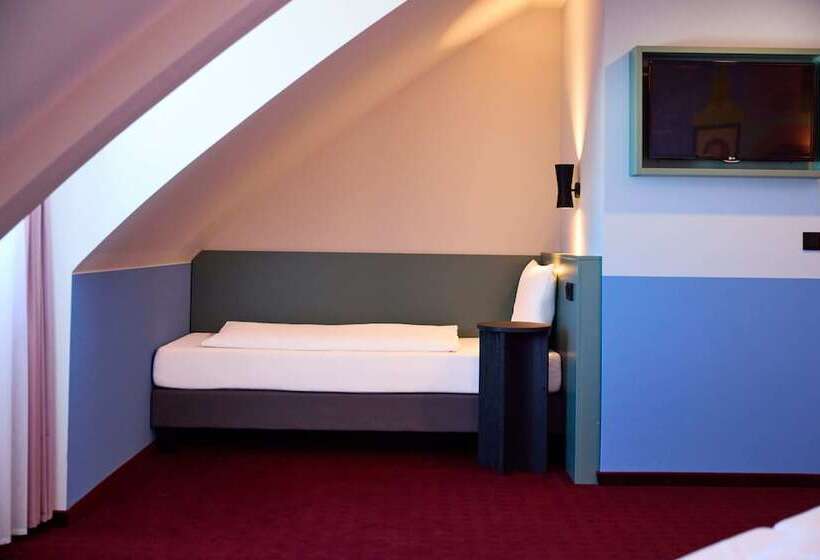 Четырехместный Номер Стандарт, Mcdreams Hotel Leipzig
