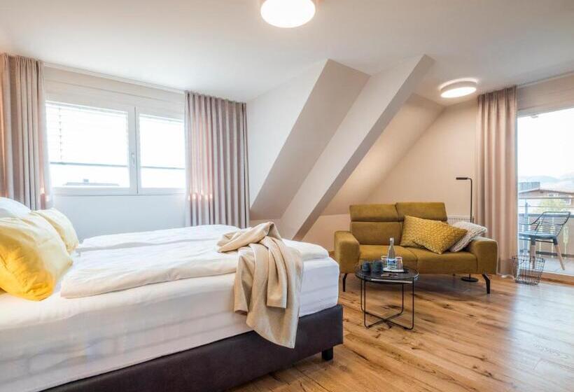 Номер Deluxe с Балконом, Landhotel Gasthaus Zum Pflug