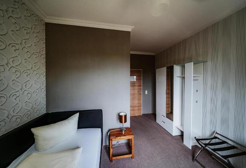 Номер Стандарт Индивидуальный, Robrooks Hotel Garni