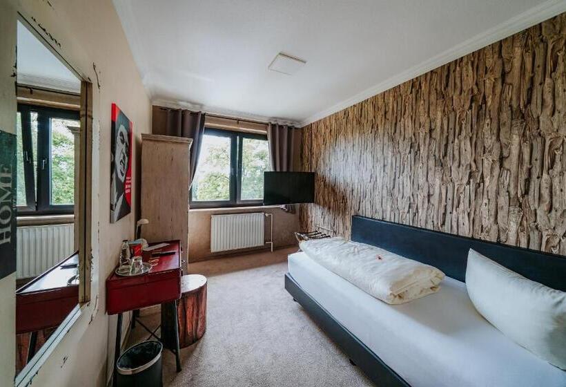Номер Стандарт Индивидуальный, Robrooks Hotel Garni