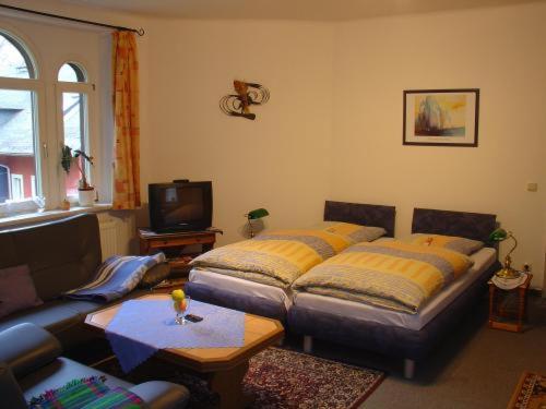 标准三人间, Pension Königswald