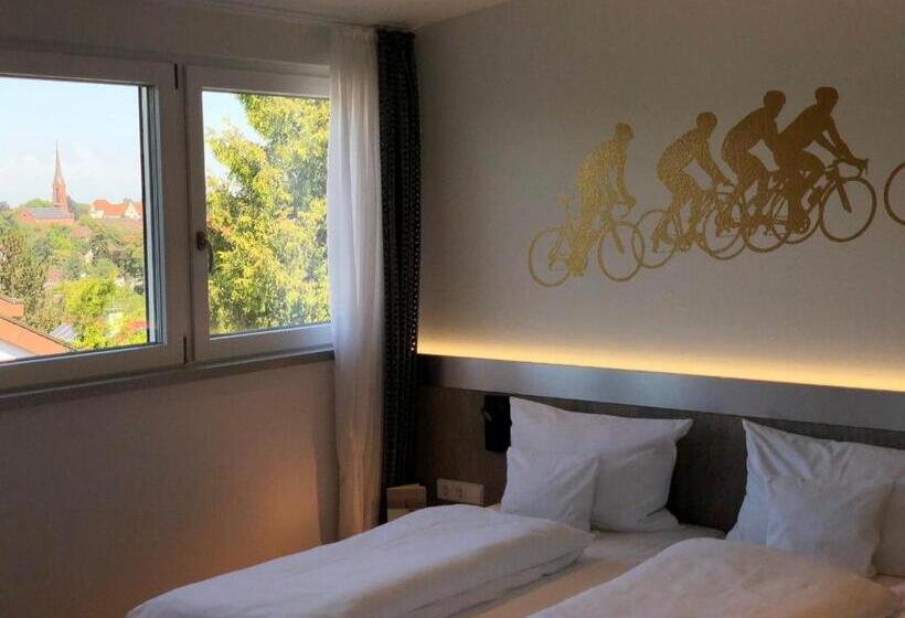 Полулюкс Комфорт, Boutique Hotel Im Weingarten