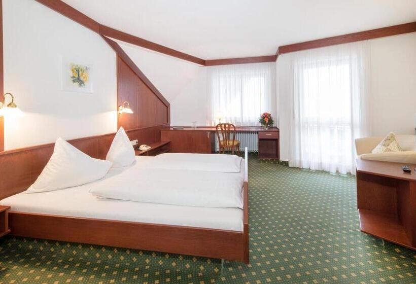اتاق استاندارد یک نفره, Jägerhaus