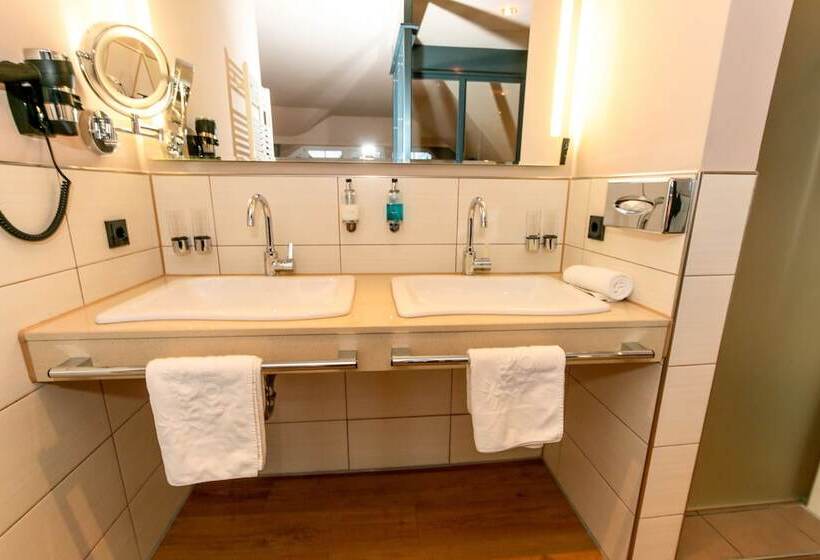 Номер Стандарт с Балконом, Nordseehotel Kröger