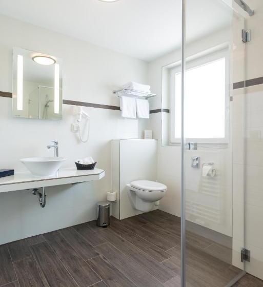Номер Deluxe с Балконом, Landhotel Kristall