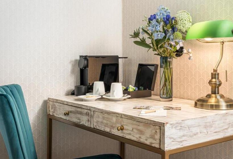 Семейный Номер, Parkhotel Landau