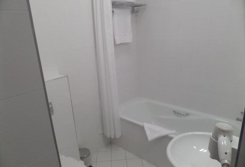 Трехместный Номер Комфорт, Astoria Bed & Breakfast