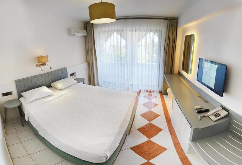 Номер Стандарт Вид на Море, Arinnanda Otel