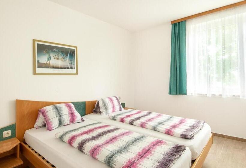 발코니가 있는 4인용 스탠다드 룸, Bed & Breakfast Eckwirt
