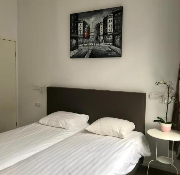 Номер Стандарт, New City Hotel Scheveningen