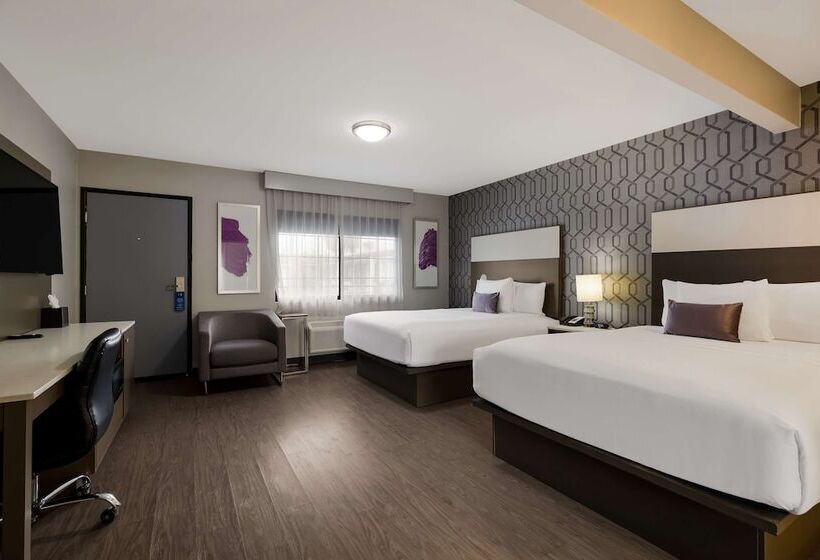 패밀리 룸, Sunset West Hotel, Surestay Collection By Best Western