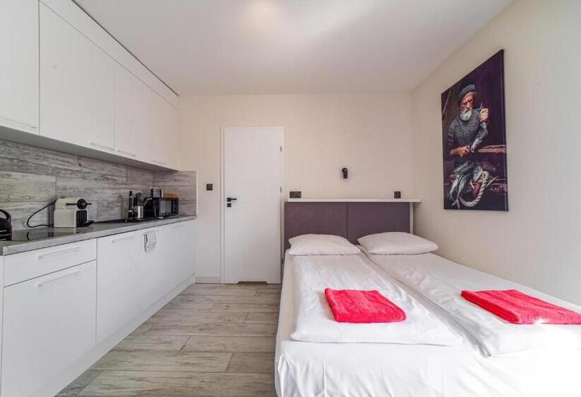 Четырехместный Номер Стандарт Вид на Сад, Wczasowa 8 Apartments