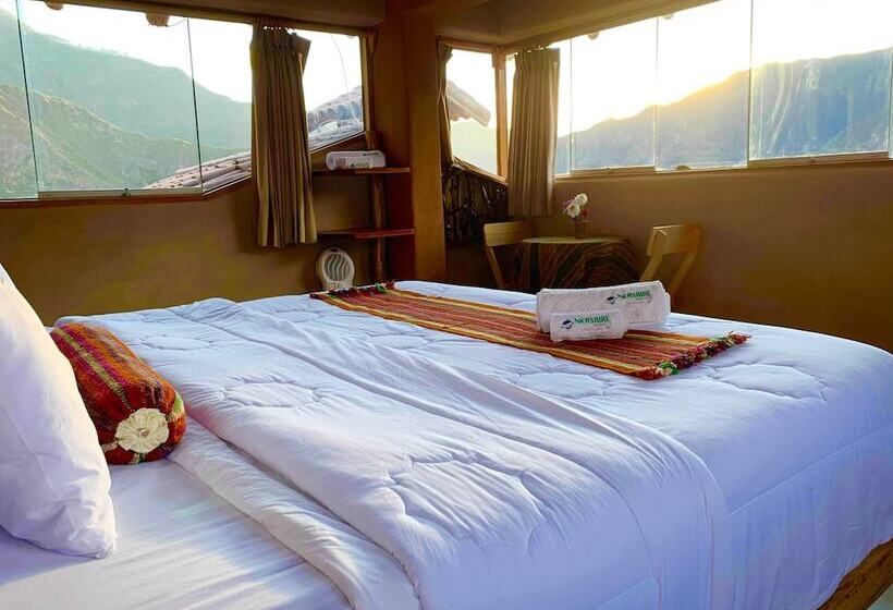 스위트 킹사이즈 침대, Inkasaire Lodge