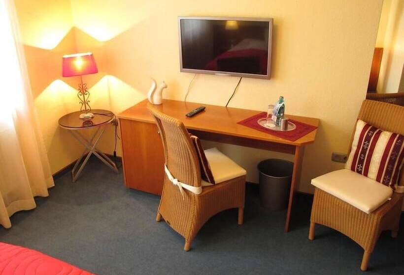 Номер Стандарт, Burghotel Münzenberg