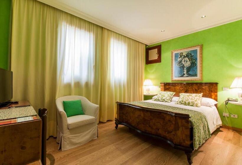 标准间, Charming Hotel Dei Chiostri