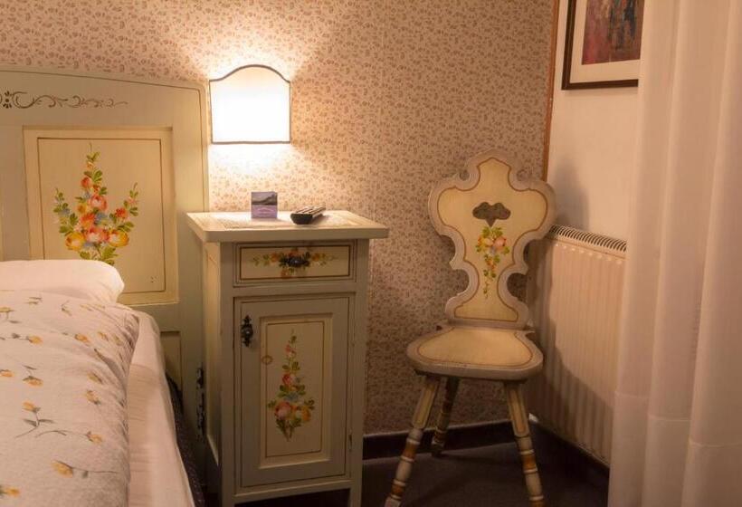 Классический Номер, Digonera Historic Hotel B&b