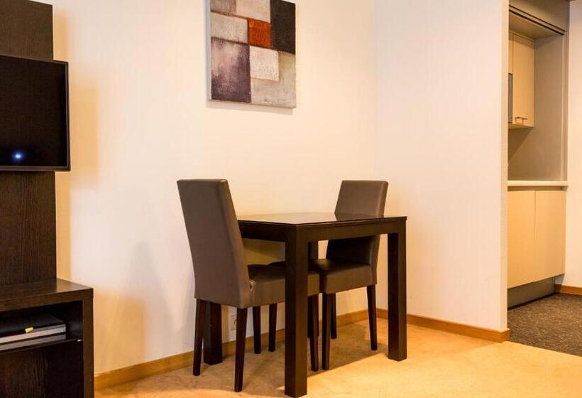 استودیو استاندارد با چشم‌انداز باغ, Diamant Suites Brussels Eu