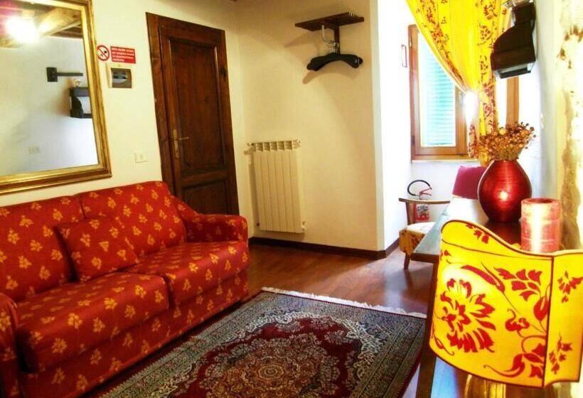 Номер Deluxe с Балконом, Guest House Il Borgo Di Sempronio