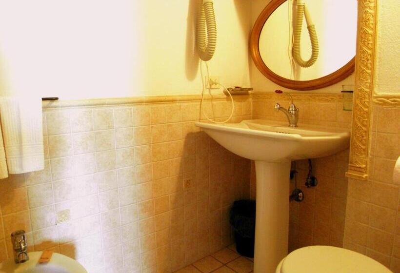 Номер Deluxe с Балконом, Guest House Il Borgo Di Sempronio