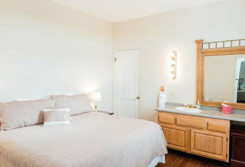 Люкс Повышенной Комфортности, Capernaum Lakeside Lodge