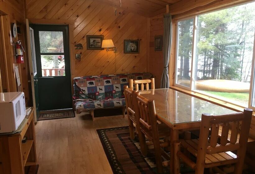 Хижина, Moose Track Adventures Resort