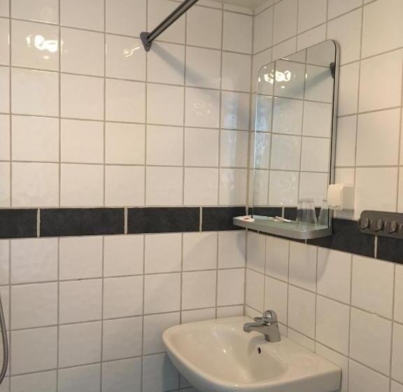 标准间, Gamla Bryggeriets B&b