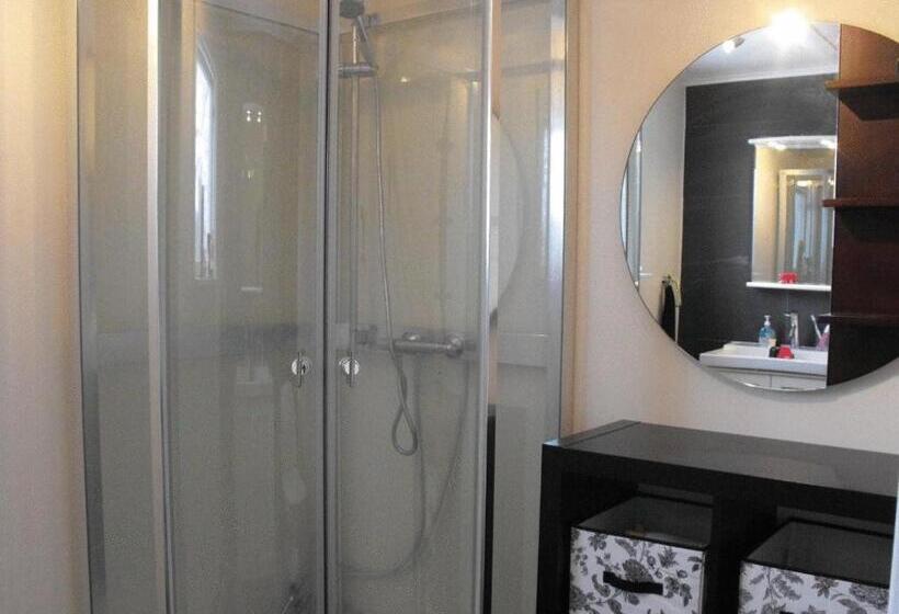 共用浴室的经济型房间, Gamla Bryggeriets B&b
