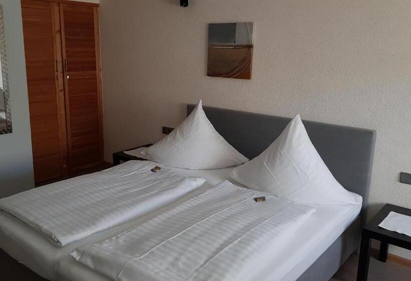 Студия Стандарт, H41 Inn Hotel Garni Freiburg