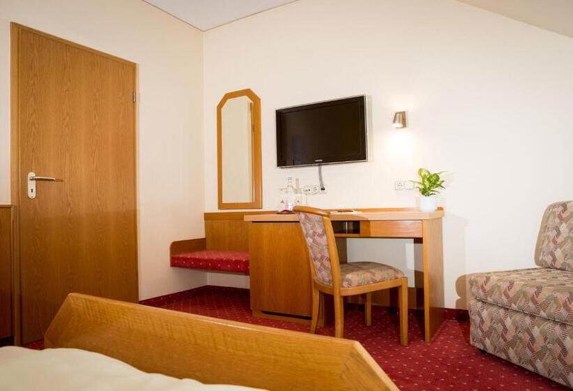 스탠다드 트리플 룸, Gasthof Hotel Harth