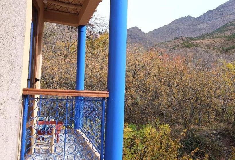 Номер Стандарт, Riad Otos Views