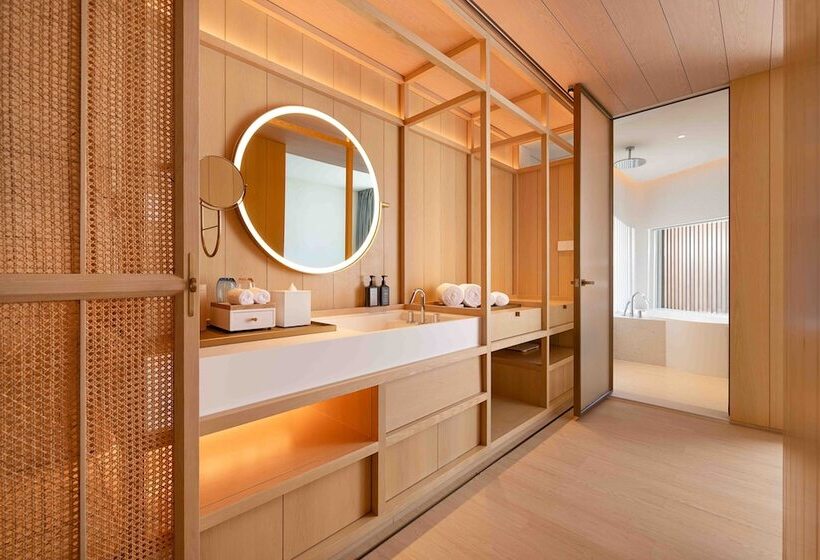 Номер Deluxe с Балконом, The Taikang Sanya, A Tribute Portfolio Resort