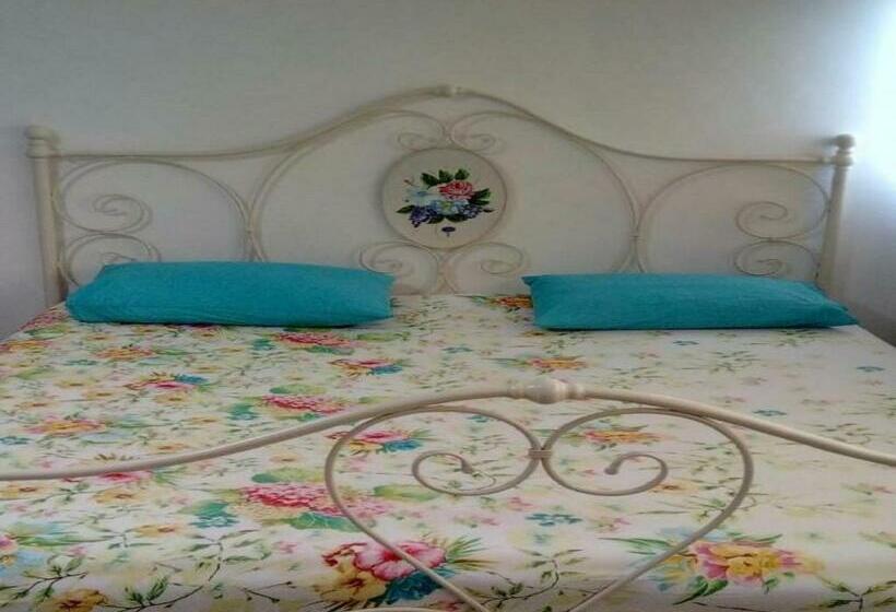Номер Стандарт Трехместный, Room In Apartment   T8 Guest House Don Mueang Challenger