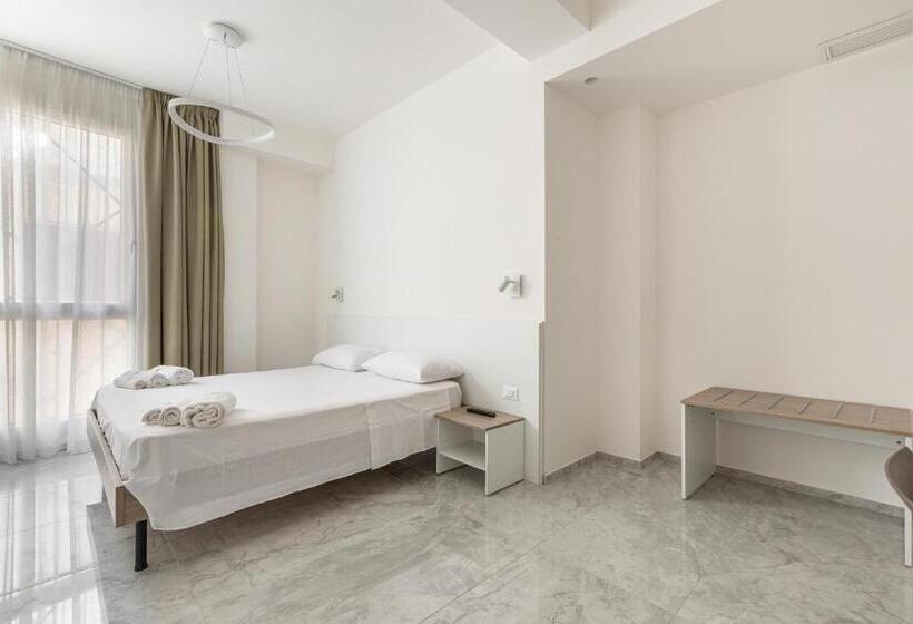 غرفة قياسية ثلاثية, Krono Relais