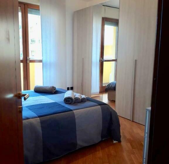スタンダードルーム, Bedandbreakfast Eni Torri Lombarde San Donato Bbqueen