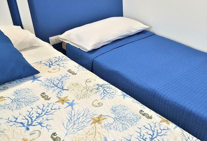 اتاق استاندارد با بالکن, B&b Di Girolamo