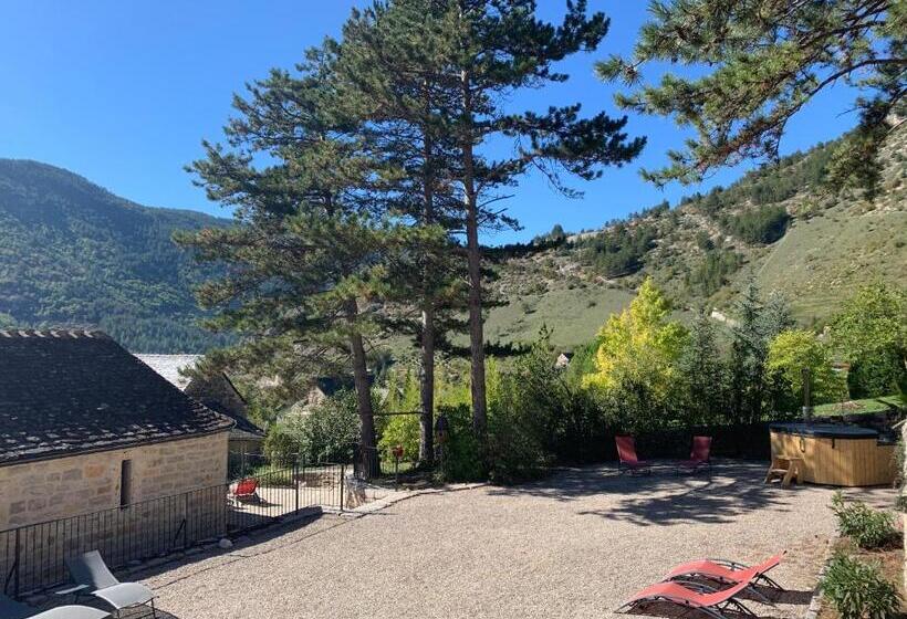 Люкс 2 Спальни, Manoir Du Charme Dans Les Gorges Du Tarn Causses Lozere