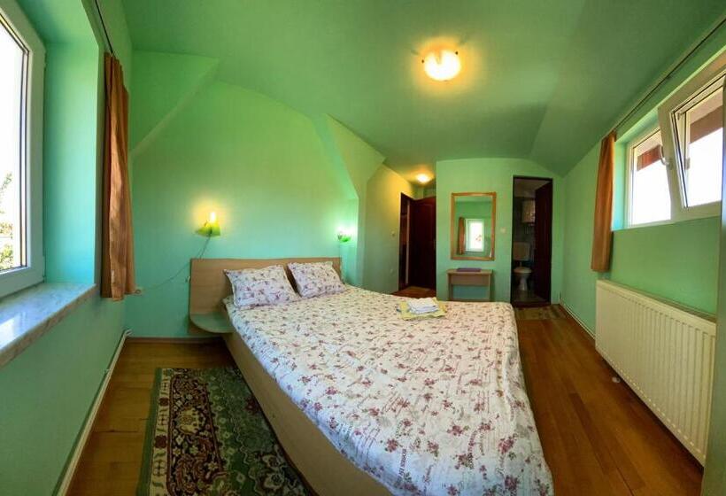 اتاق استاندارد, Casa Popa