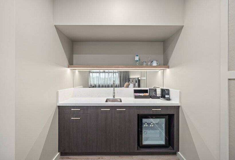 尊贵房, Mercure Pakenham