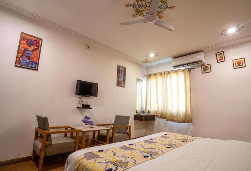 デラックスルーム, Tripli Hotels Arunoday Palace